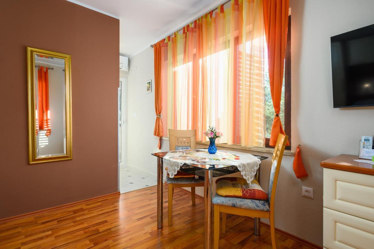 House Alma Apartment Porec Exterior photo